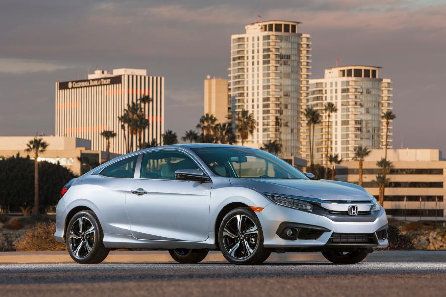  Honda Civic Coupe (FC3) 2016 года  (NA) (фото 23 из 40)
